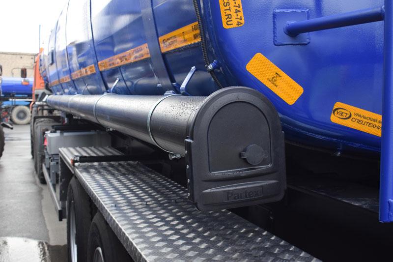 Полуприцеп-цистерна ППЦТ-30 (001) для техводы (3-осный, переменное сечение)